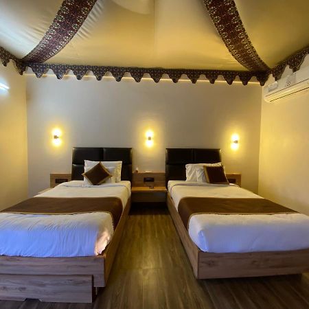 City The Village Beach Resort Laeja 外观 照片