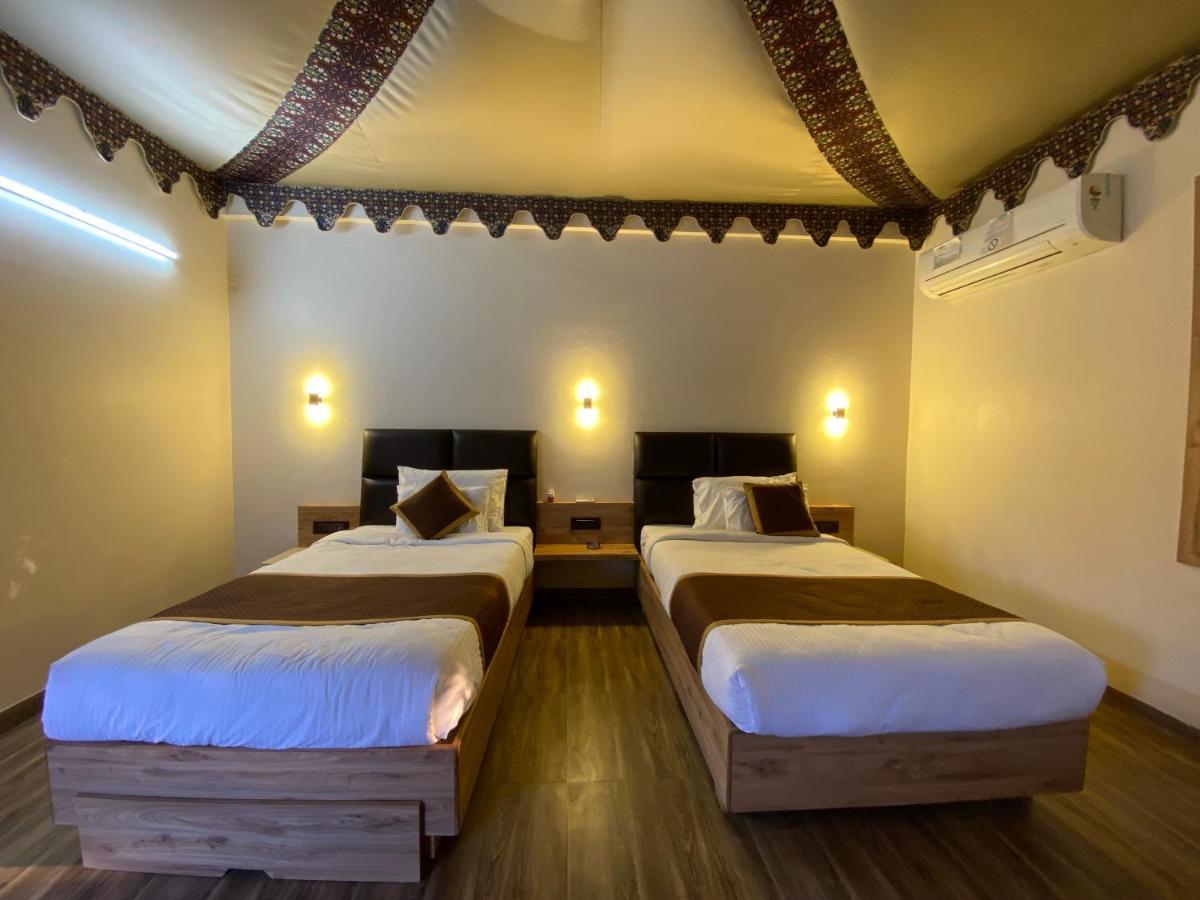 City The Village Beach Resort Laeja 外观 照片